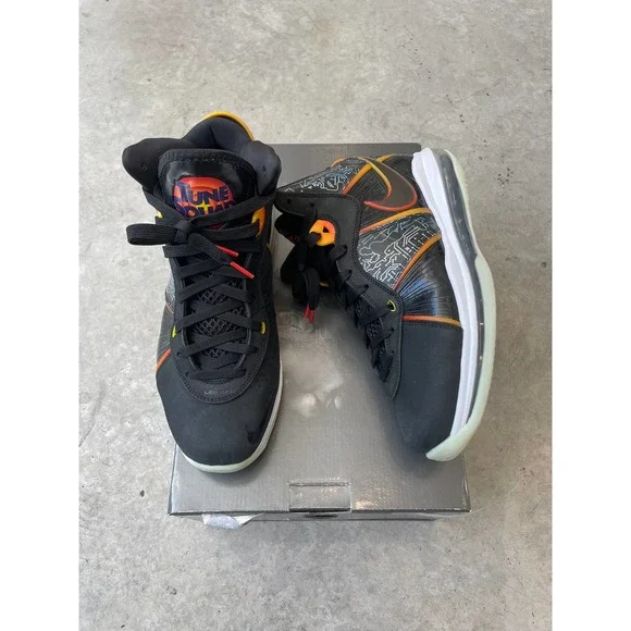 Lebron 8 “Space Jam” Dead Stock Size 9 - Space Jam x Nike LeBron 8 A New Legacy for sale  main image 3